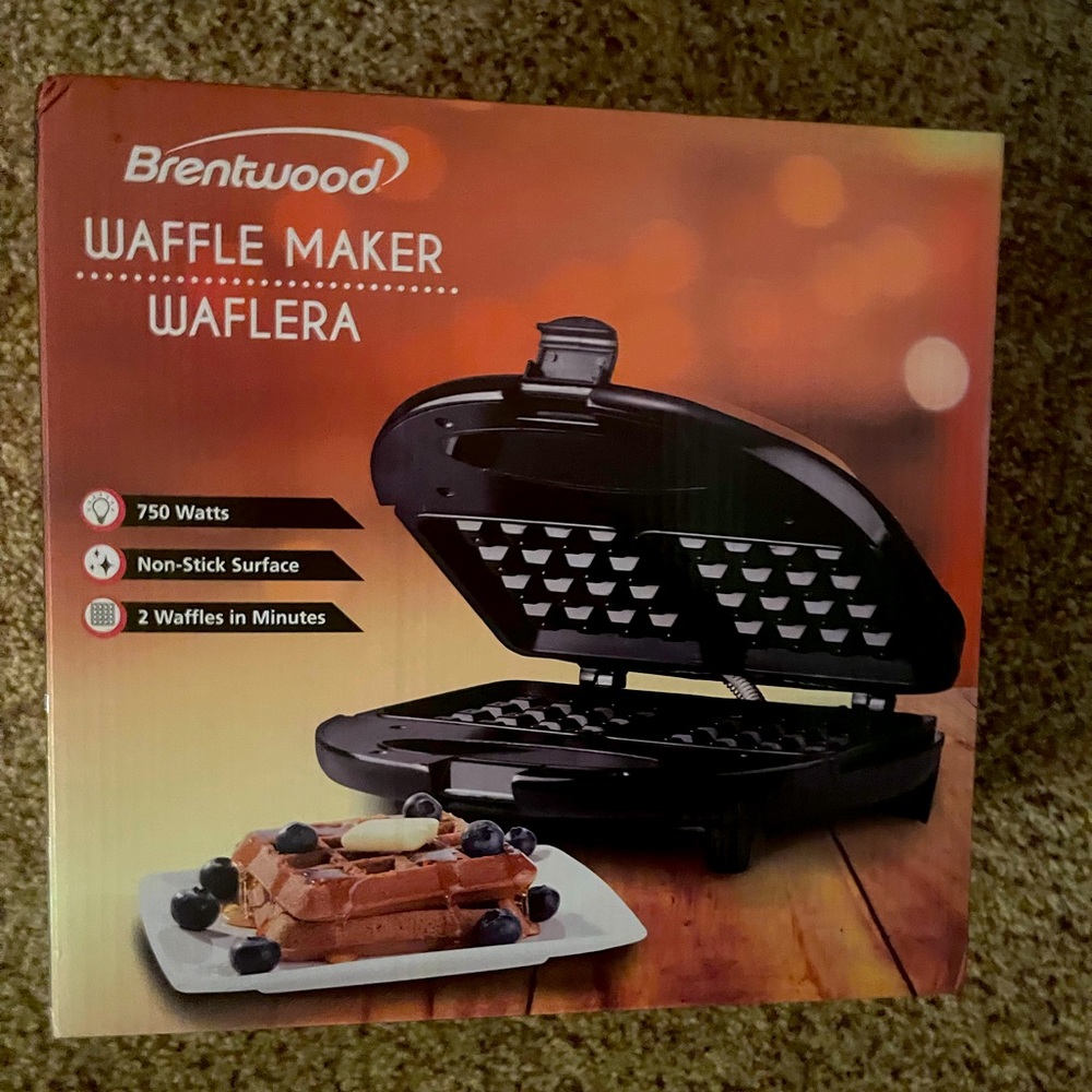 Brentwood waffle maker